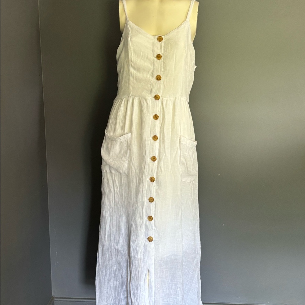 Elegant White Button-Down Maxi Dress